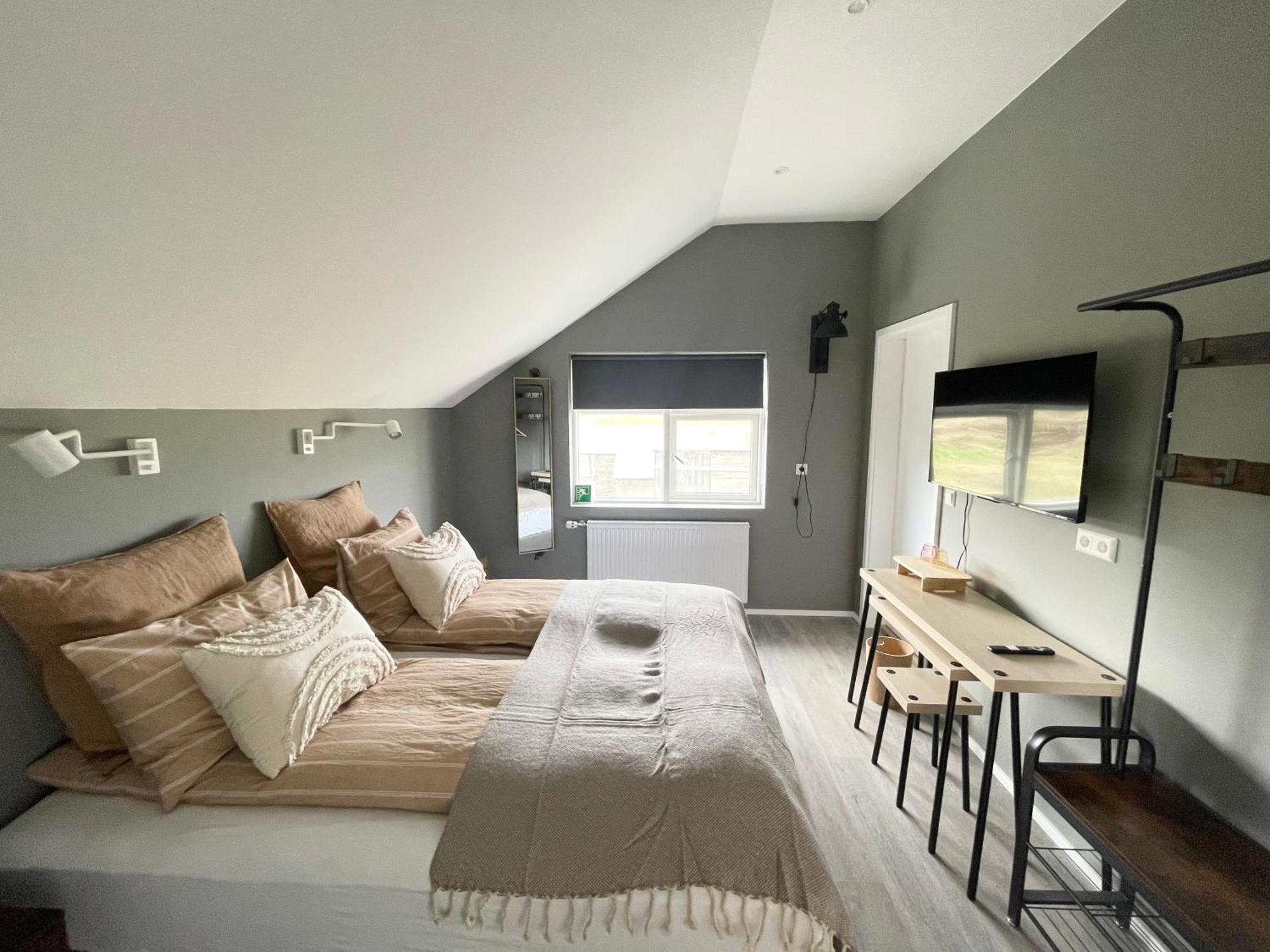 Lindarholl Guesthouse Stori-Bakki Экстерьер фото