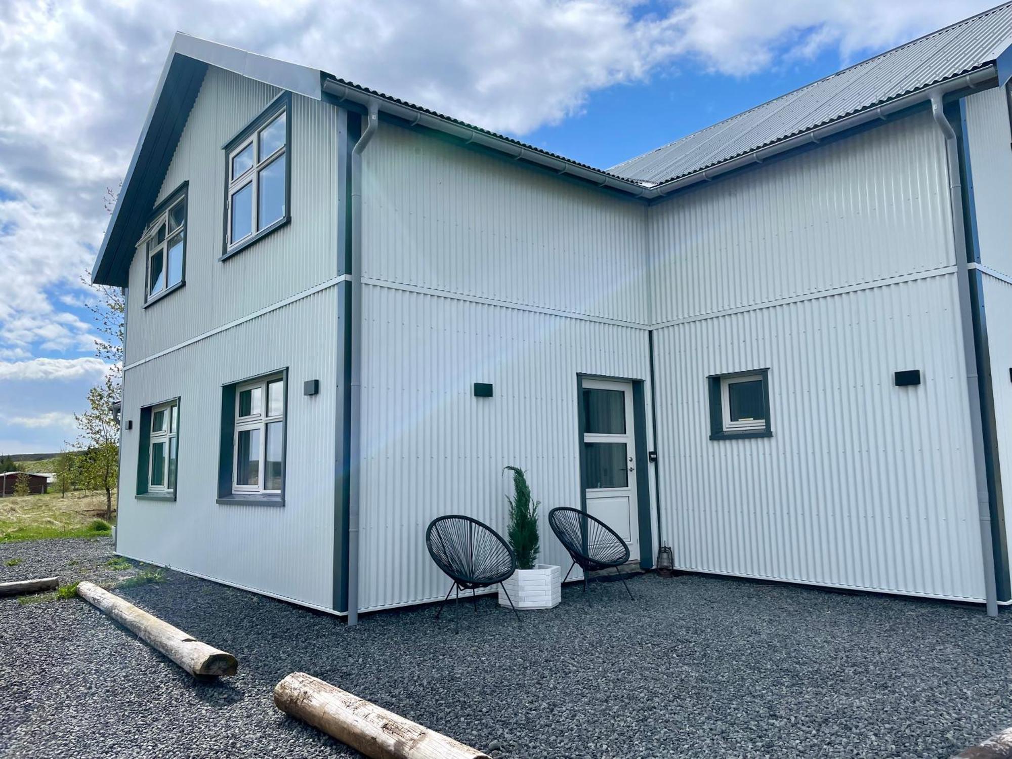 Lindarholl Guesthouse Stori-Bakki Экстерьер фото