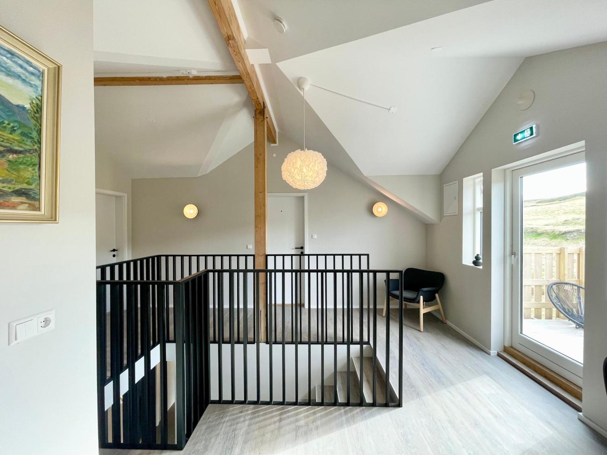 Lindarholl Guesthouse Stori-Bakki Экстерьер фото